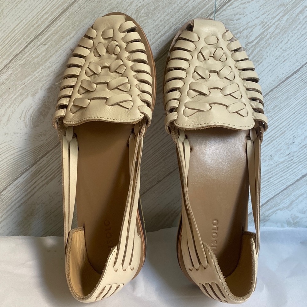 Nisolo Cream Flats
